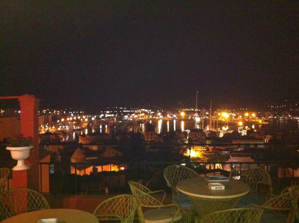 Aparthotel Navila Ibiza Town Dış mekan fotoğraf
